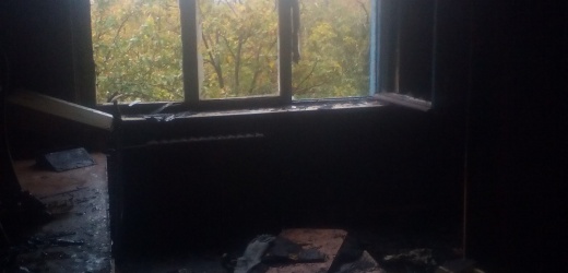 В Мариуполе горела многоэтажка. Пострадали женщина и ребенок