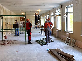 С 16 января зарплата строителей занятых на восстановлении жилья в Горловке составит от 7500 до 9800 рублей