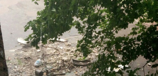 В Донецке в одном из домов рухнул балкон