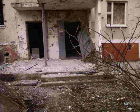 Фото разрушений г.Мариуполь, м-н Восточный. "Магнетто". 24.01.2015