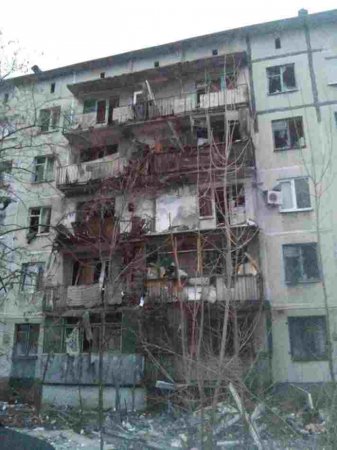 Фото разрушений Авдеевка после артобстрела: снаряд попал в детский сад
