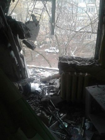Донецк под обстрелом: сообщается о массовых разрушениях, 19 раненых