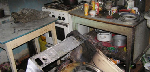 В Шахтерске в многоквартирном доме произошел взрыв газа, пострадал мужчина