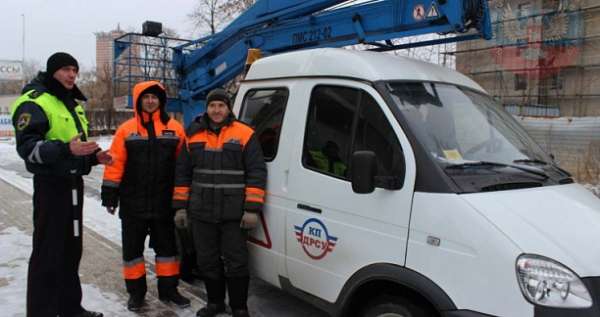 В Донецке устанавливают светодиодные светофоры