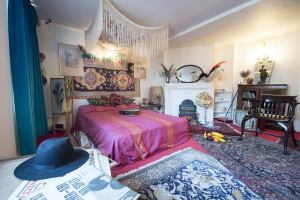 Великобритания: Квартира Джими Хендрикса стала музеем