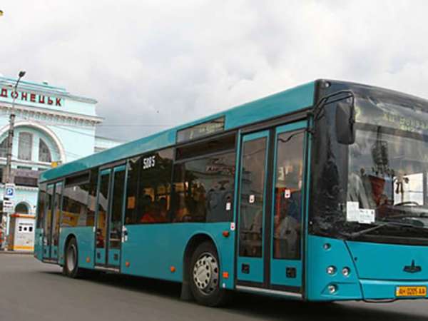 «Донэлектроавтотранс» увеличивает выпуск автобусов большой вместимости в будние дни на некоторые маршруты города