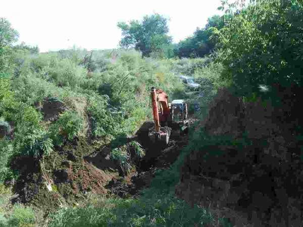 На 4 притоке Кальмиуса продолжаются работы по ликвидации угрозы возникновения ЧС
