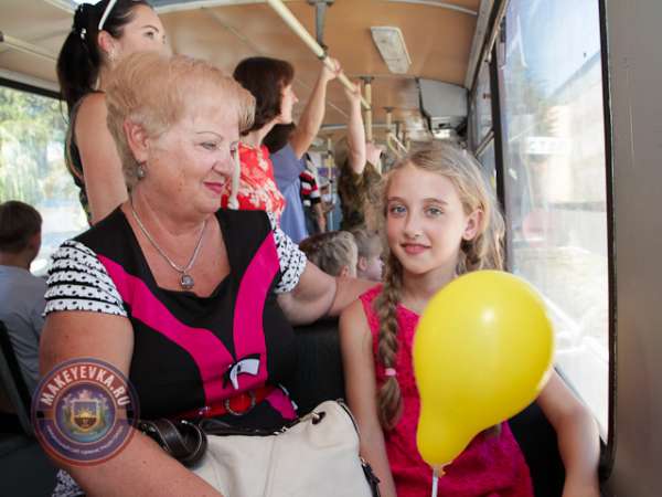 В Макеевке будет курсировать театральный троллейбус