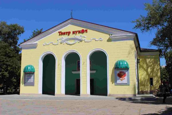 В Донецком театре кукол в октябре отменены все спектакли