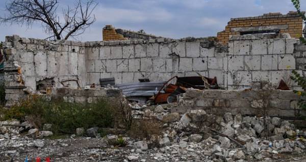 В Никишино до конца года восстановят 32 дома, разрушенных в результате боевых действий (ФОТО)