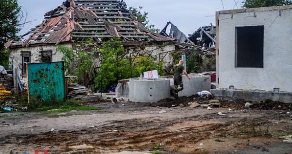 В Никишино до конца года восстановят 32 дома, разрушенных в результате боевых действий (ФОТО)