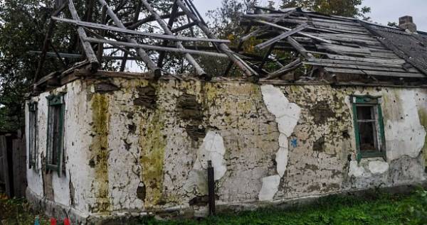 В Никишино до конца года восстановят 32 дома, разрушенных в результате боевых действий (ФОТО)