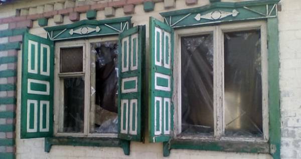 В результате утреннего обстрела в Дзержинске (Торецке) повреждены шесть домов