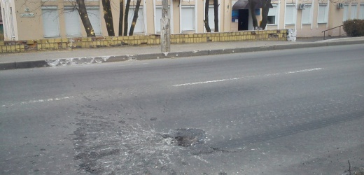В Петровском районе Донецка мужчина возле остановки взорвал гранату