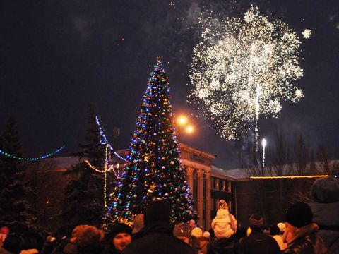 К Новому году и Рождеству в Горловке проведут больше 150 мероприятий