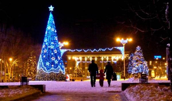 Жители ДНР на Новый год и Рождество будут отдыхать девять дней
