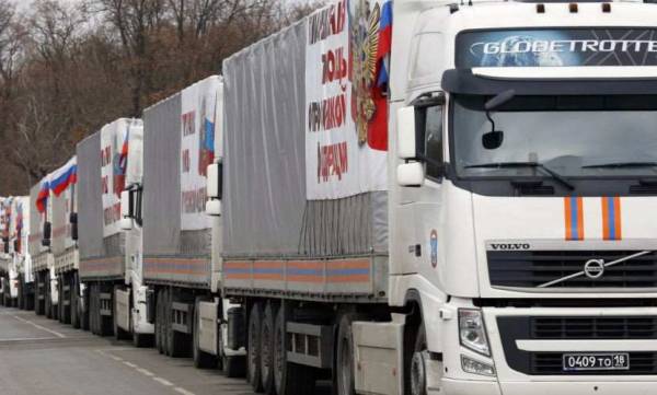 На Донбасс отправился гумконвой с новогодними подарками