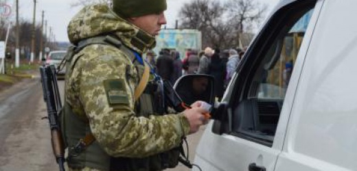 Наибольшие очереди утром 25 января скопились в КПВВ «Марьинка», - Госпогранслужба Украины