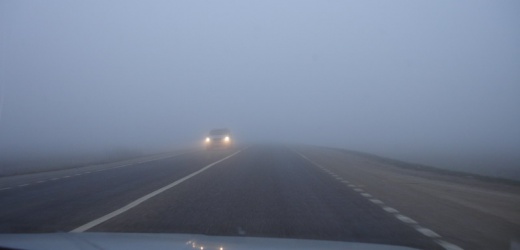 Водителей Донецкой области предупреждают о сильном тумане на дорогах