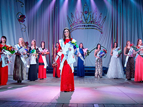 В Горловке прошел конкурс красоты "Мисс Горловка - 2017"