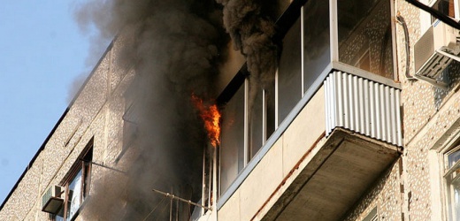 Мужчина пострадал при пожаре в девятиэтажке в Горловке