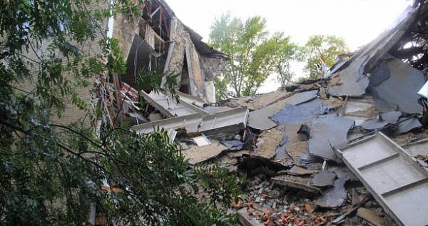 Площадь обрушения торгового университета в Донецке - 340 квадратных метров, - МЧС