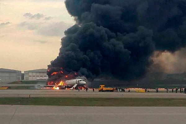 Названо число погибших при пожаре самолета в Шереметьево