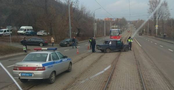 В Донецке в аварию попало такси