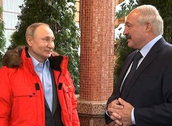 Лукашенко рассказал, о чем разговаривал с Путиным наедине