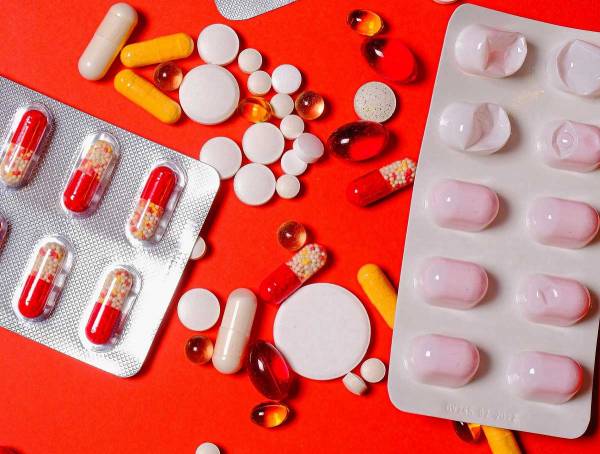 Названы лекарства, которые должны быть в аптечке в пандемию