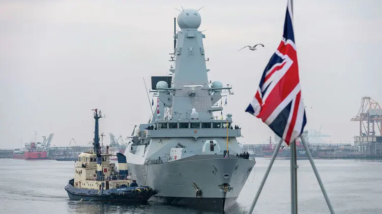 Британия направит свои военные корабли в Черное море в знак поддержки Украины