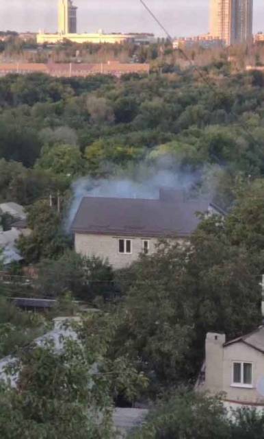 При обстреле пострадали дома по пр. Офицерскому