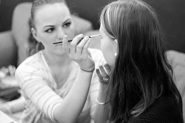 Кто такой косметолог